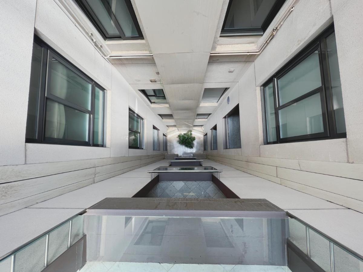 Stay U-Nique Apartments Urquinaona II برشلونة المظهر الخارجي الصورة